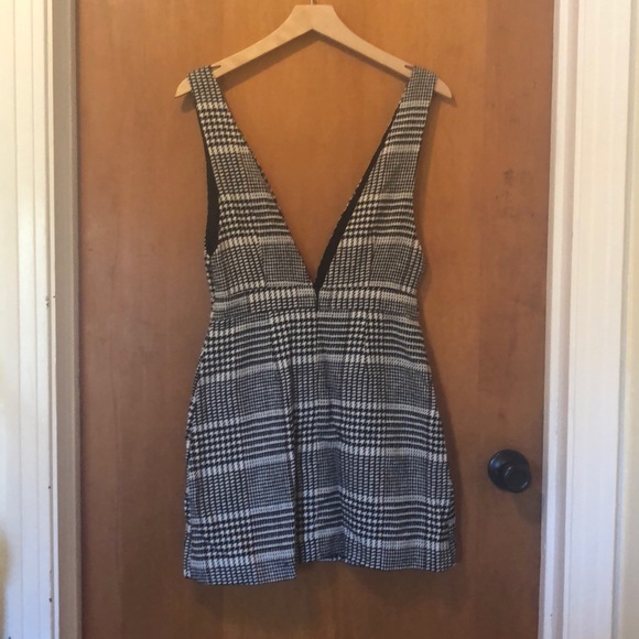 Forever 21 Adorable Knit Black and White Dress - Picture 2 of 5